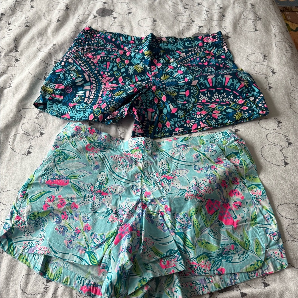 Lilly Pulitzer new without tags lot of 2 pair shorts size Large